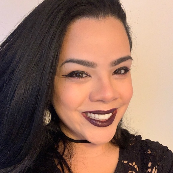 Meet your Posher - Picture 7 of 8